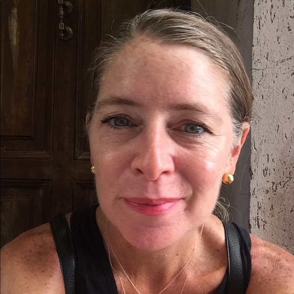 Meet your Posher, Melissa - Picture 4 of 4